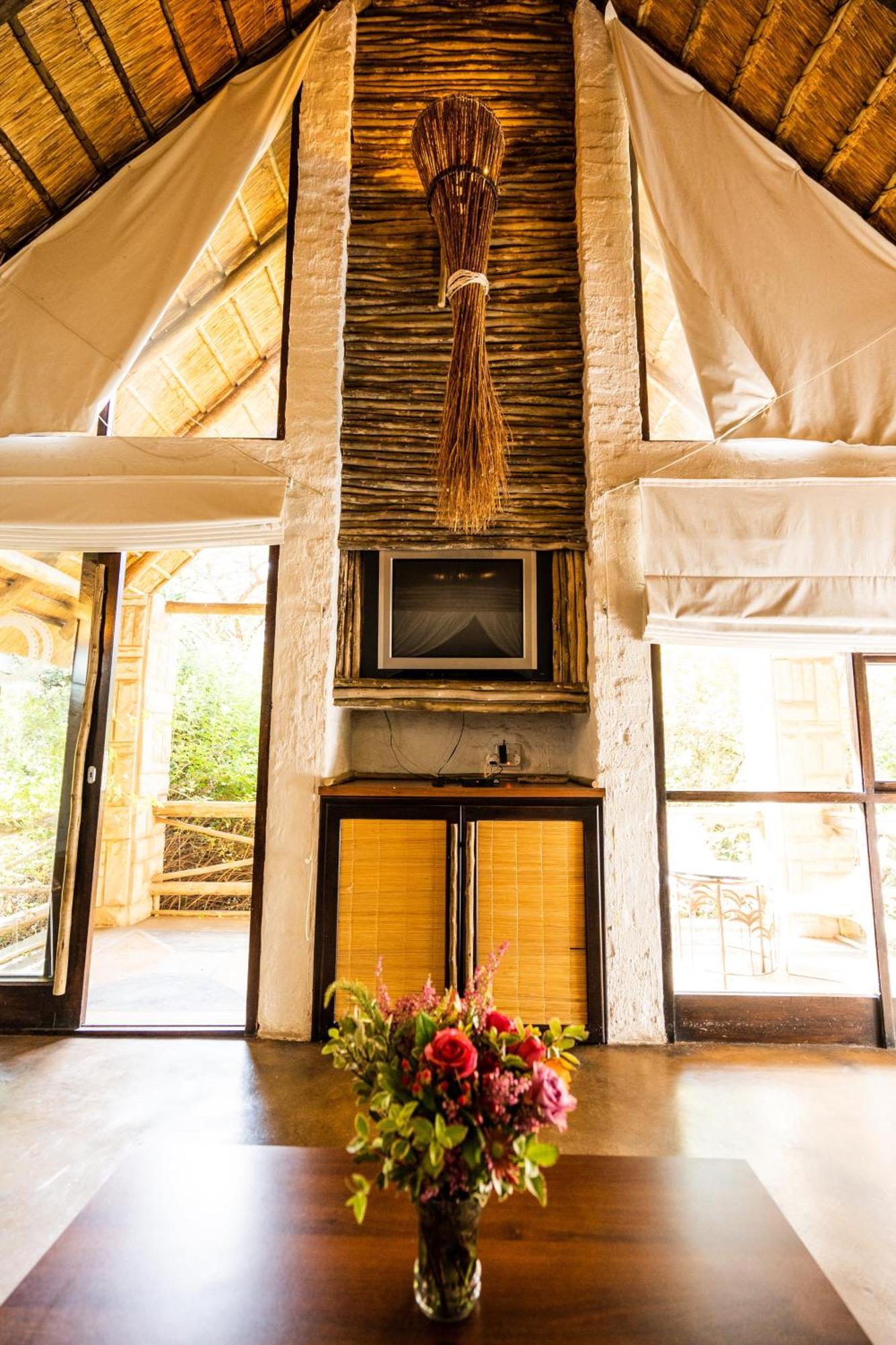 Hakunamatata Lodge&Health Spa/ Wedding&Conference venue Muldersdrift Bagian luar foto